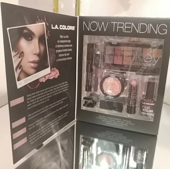 Set - Picture 1 of 2